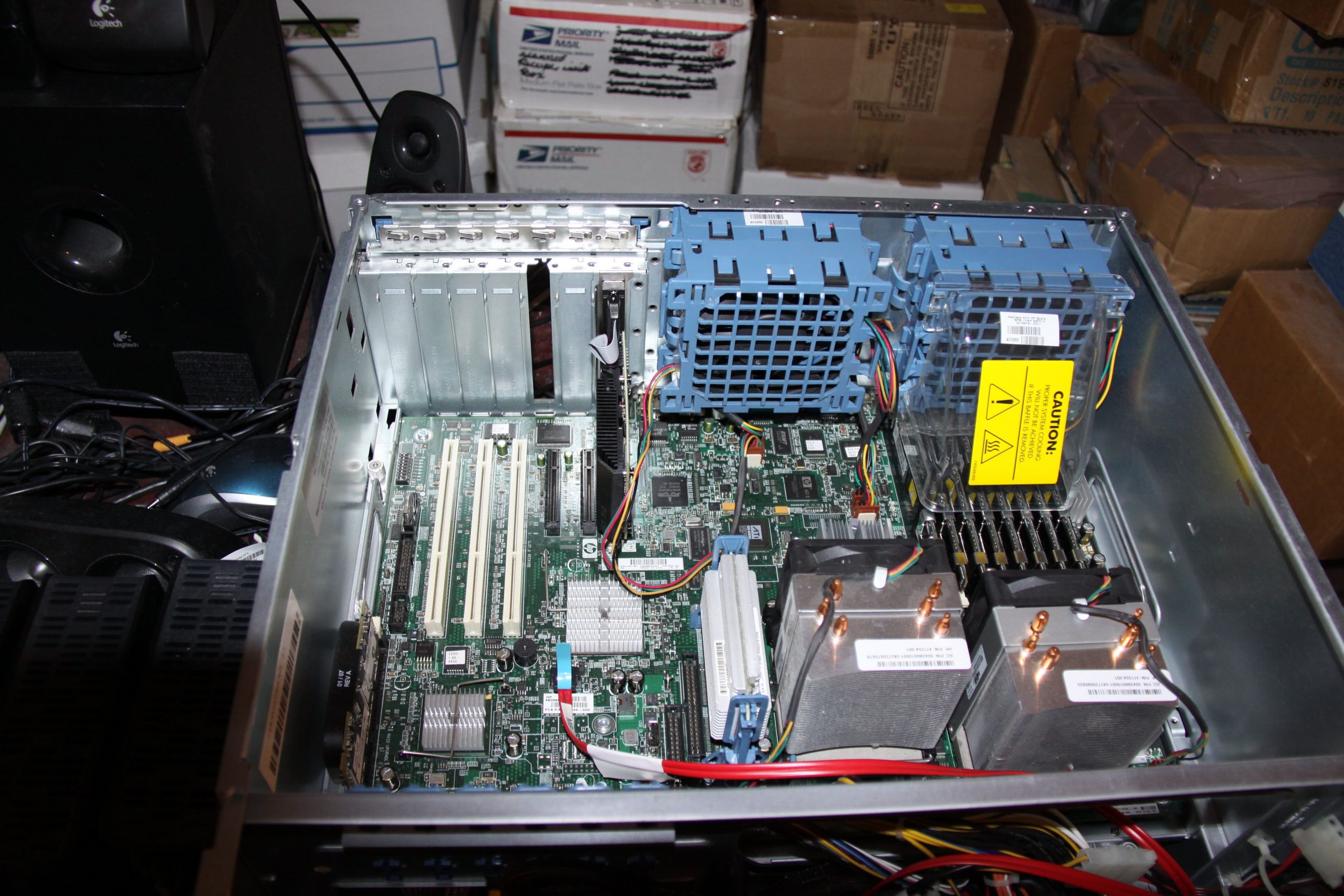 HP Proliant ML350 G5 Rack Workstation